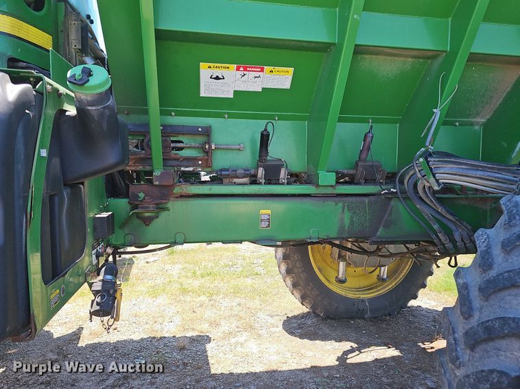 image for item DP6420 2013 John Deere 4940 spreader