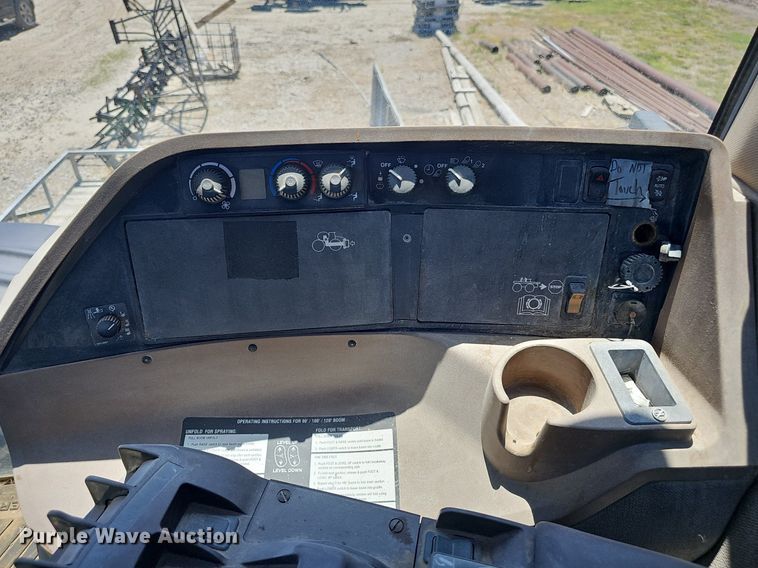 image for item DP6420 2013 John Deere 4940 spreader