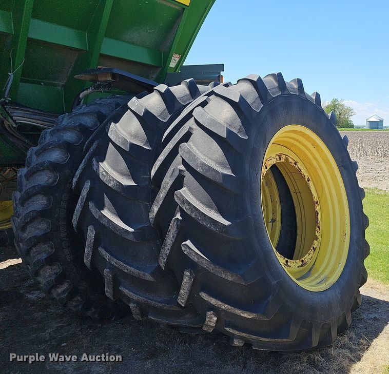 image for item DP6420 2013 John Deere 4940 spreader