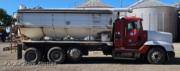 image for item DP6455 2000 Freightliner FLD 120 seed tender truck