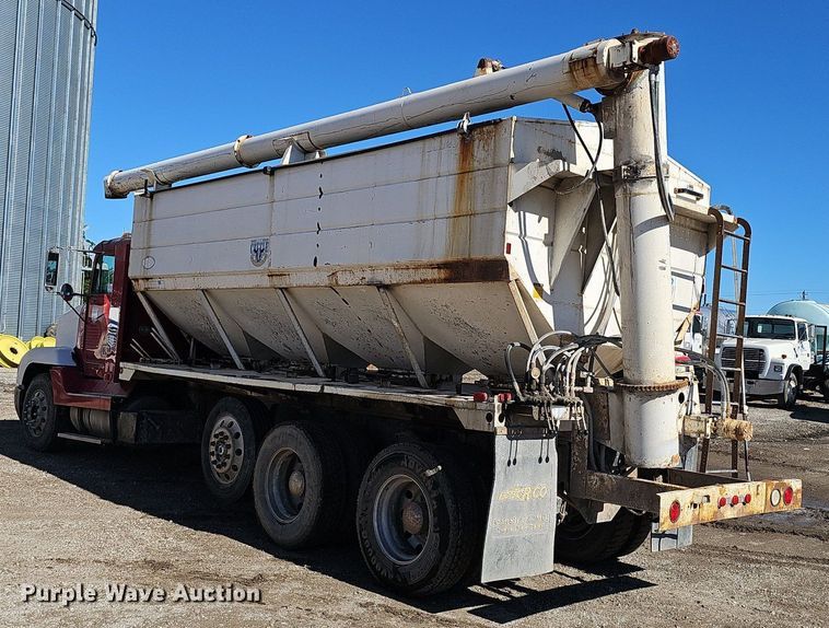 image for item DP6455 2000 Freightliner FLD 120 seed tender truck