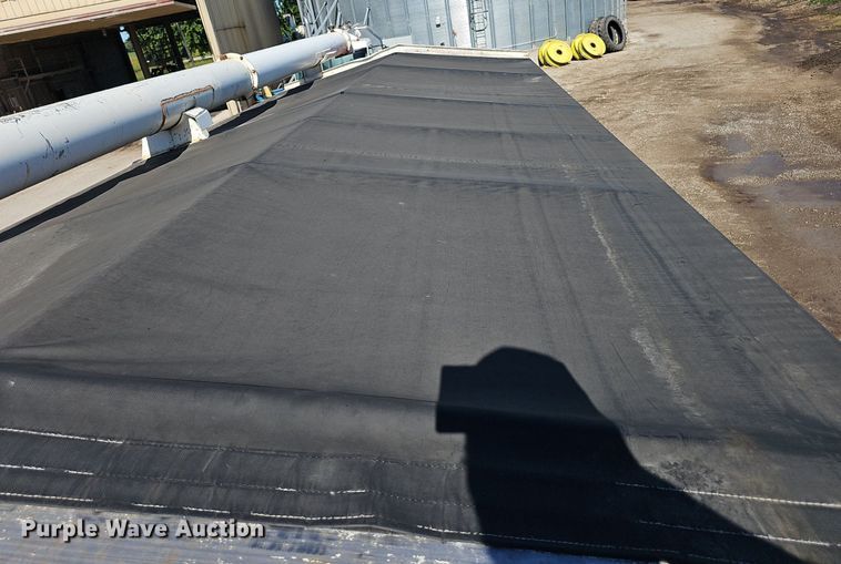 image for item DP6455 2000 Freightliner FLD 120 seed tender truck