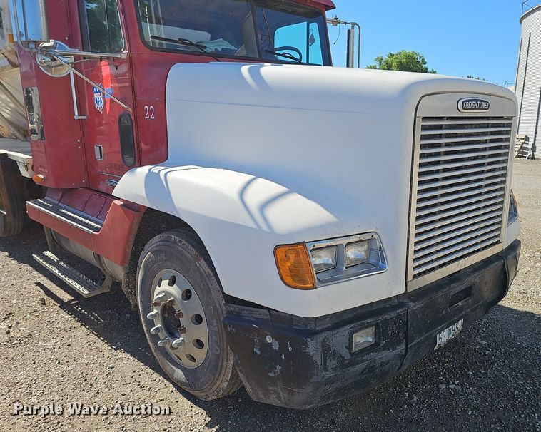 image for item DP6455 2000 Freightliner FLD 120 seed tender truck