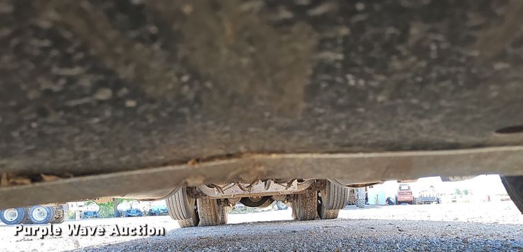 image for item DP6455 2000 Freightliner FLD 120 seed tender truck