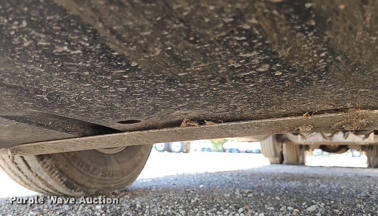 image for item DP6455 2000 Freightliner FLD 120 seed tender truck