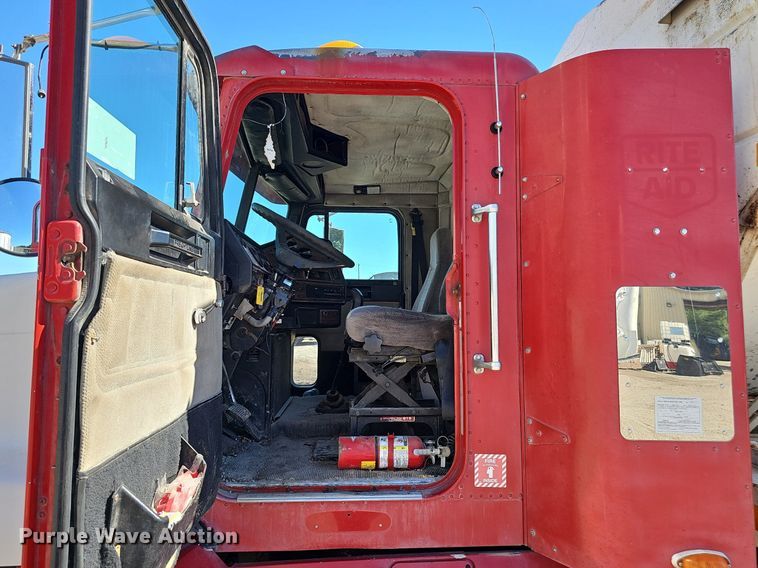 image for item DP6455 2000 Freightliner FLD 120 seed tender truck