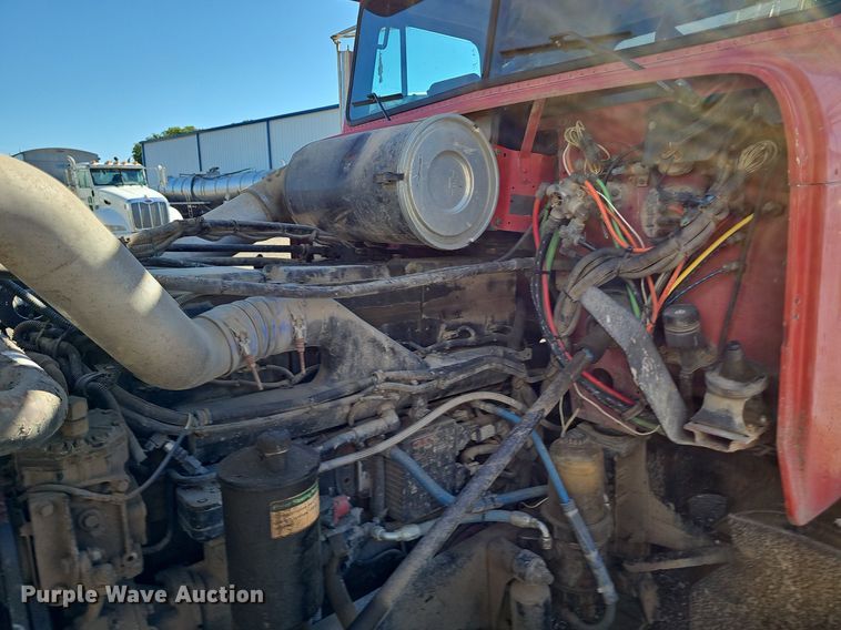 image for item DP6455 2000 Freightliner FLD 120 seed tender truck