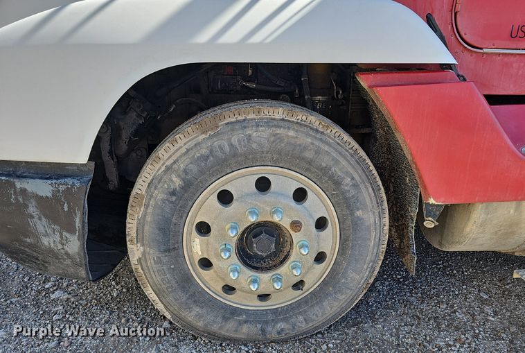 image for item DP6455 2000 Freightliner FLD 120 seed tender truck