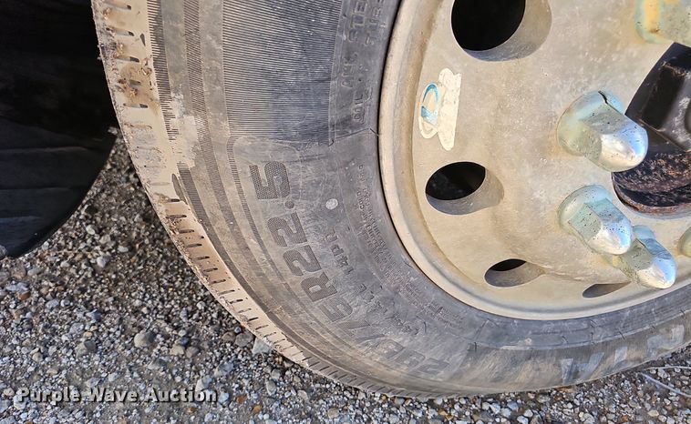 image for item DP6455 2000 Freightliner FLD 120 seed tender truck