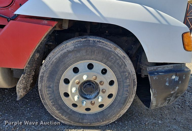 image for item DP6455 2000 Freightliner FLD 120 seed tender truck