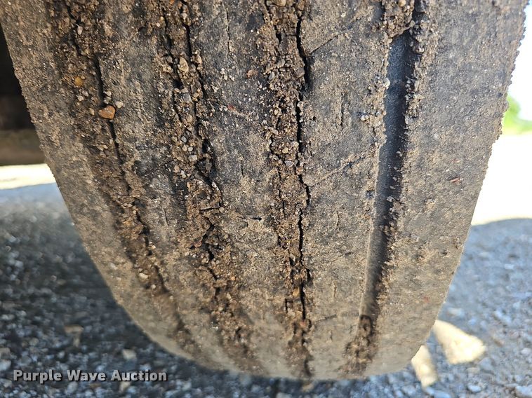 image for item DP6455 2000 Freightliner FLD 120 seed tender truck