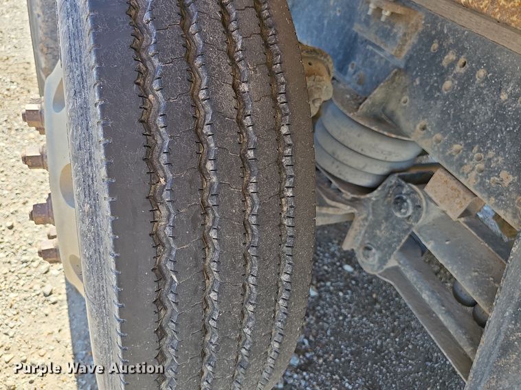 image for item DP6455 2000 Freightliner FLD 120 seed tender truck