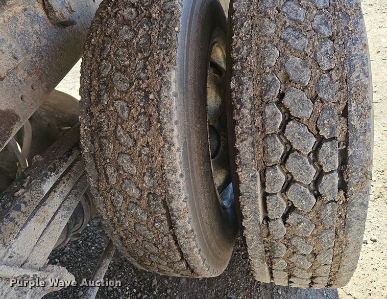 image for item DP6455 2000 Freightliner FLD 120 seed tender truck