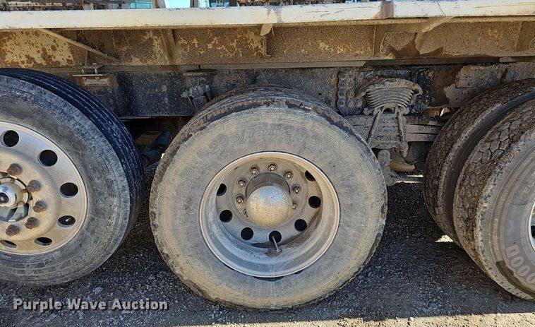 image for item DP6455 2000 Freightliner FLD 120 seed tender truck