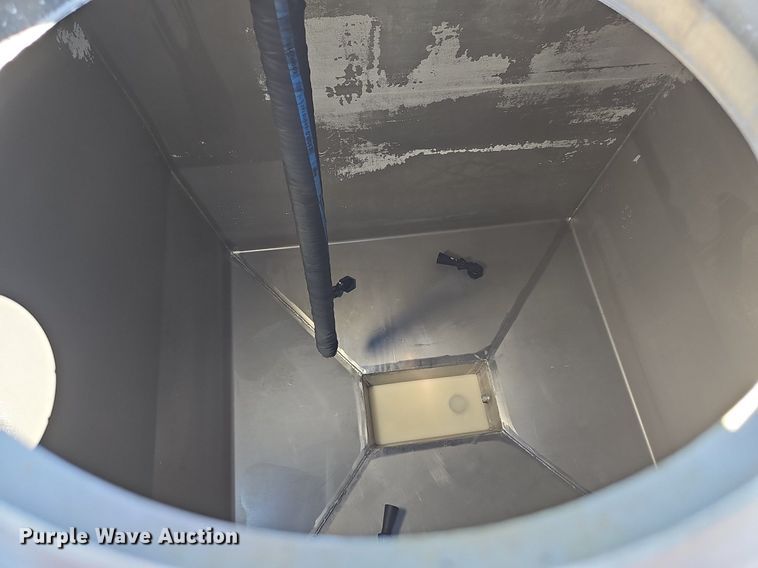 image for item DP6456 2012 John Deere 4830 sprayer