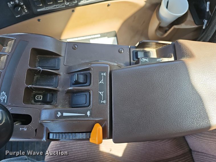 image for item DP6456 2012 John Deere 4830 sprayer