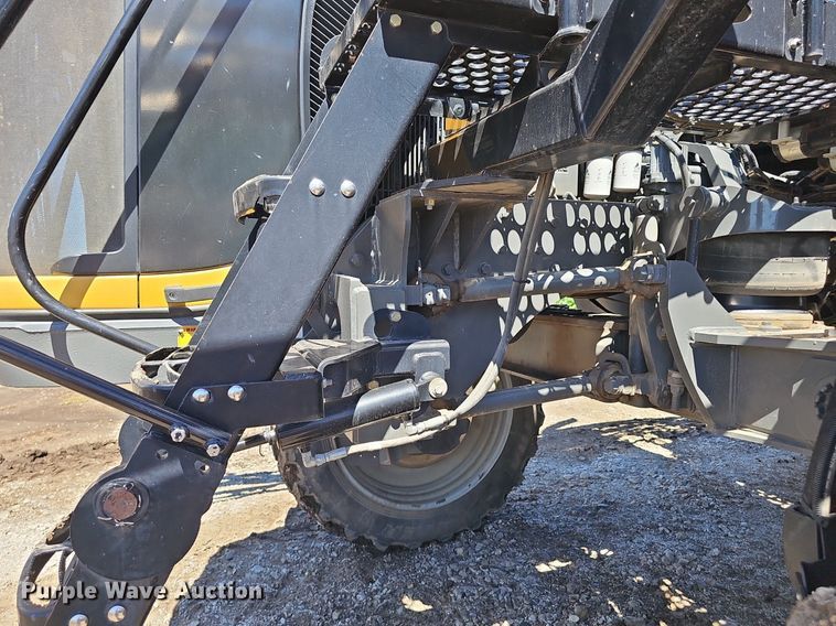 image for item DP6457 2012 RoGator RG900 sprayer