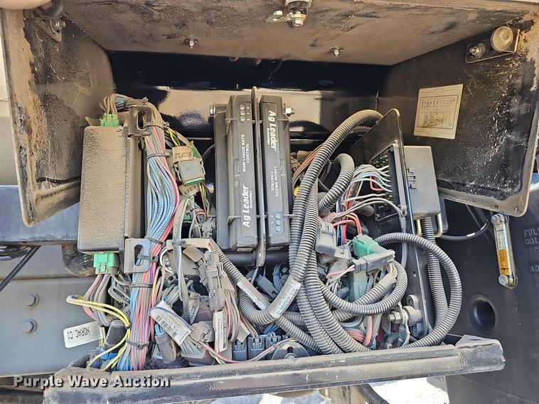 image for item DP6457 2012 RoGator RG900 sprayer