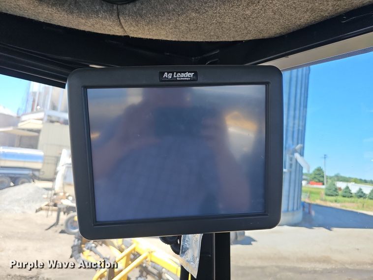 image for item DP6457 2012 RoGator RG900 sprayer