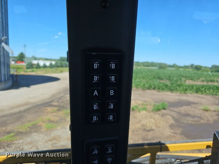 image for item DP6457 2012 RoGator RG900 sprayer