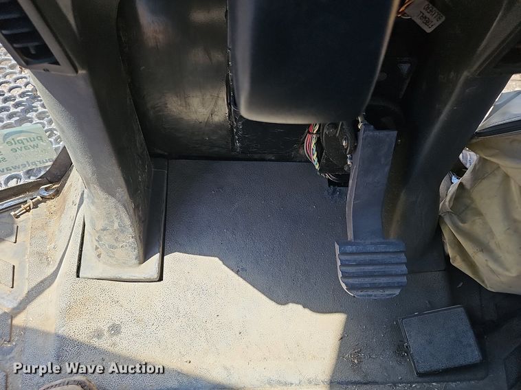 image for item DP6457 2012 RoGator RG900 sprayer