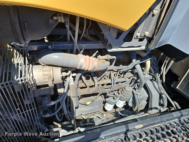 image for item DP6457 2012 RoGator RG900 sprayer