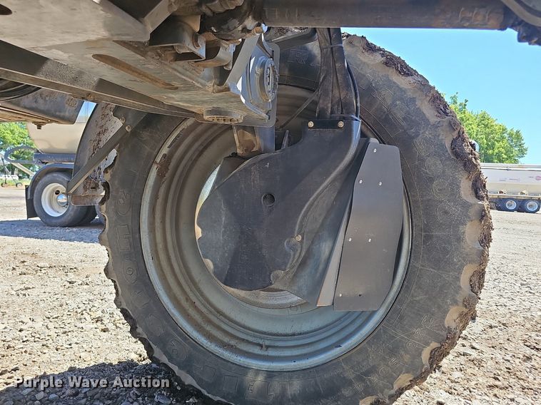 image for item DP6457 2012 RoGator RG900 sprayer