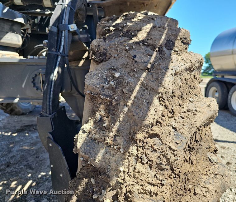 image for item DP6457 2012 RoGator RG900 sprayer