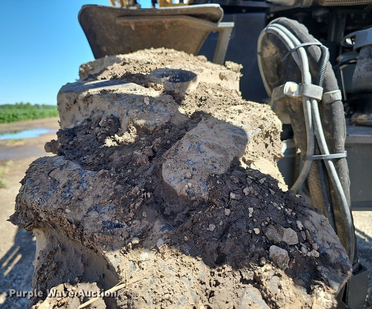 image for item DP6457 2012 RoGator RG900 sprayer