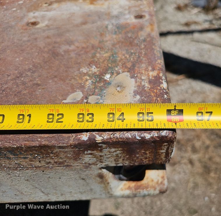 image for item DP6458 1989 Ford LT9000 flatbed truck