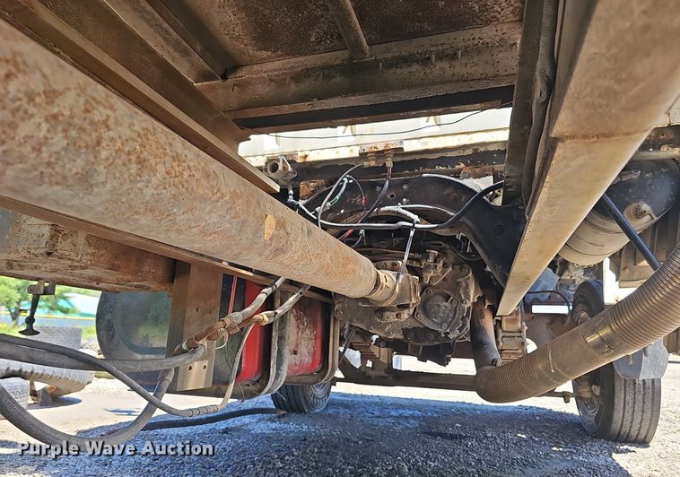 image for item DP6458 1989 Ford LT9000 flatbed truck