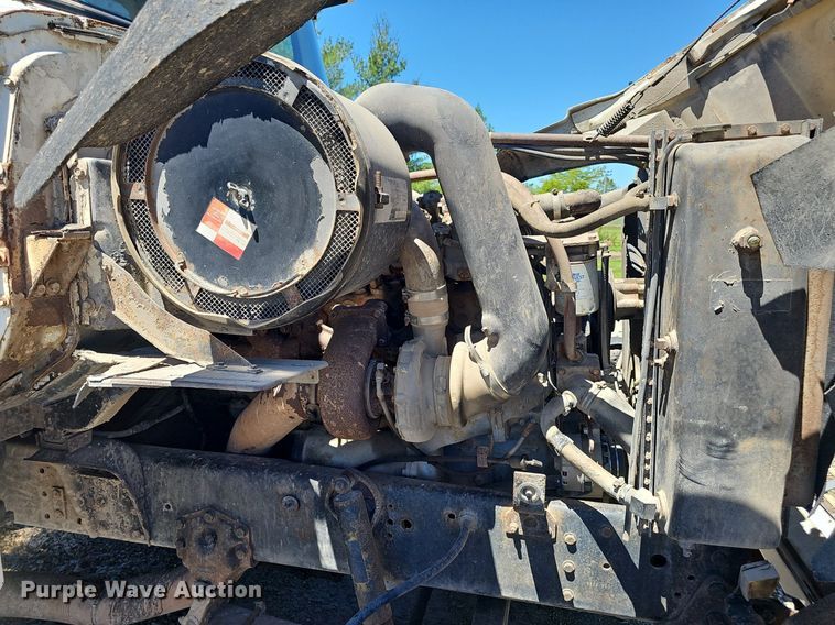 image for item DP6458 1989 Ford LT9000 flatbed truck