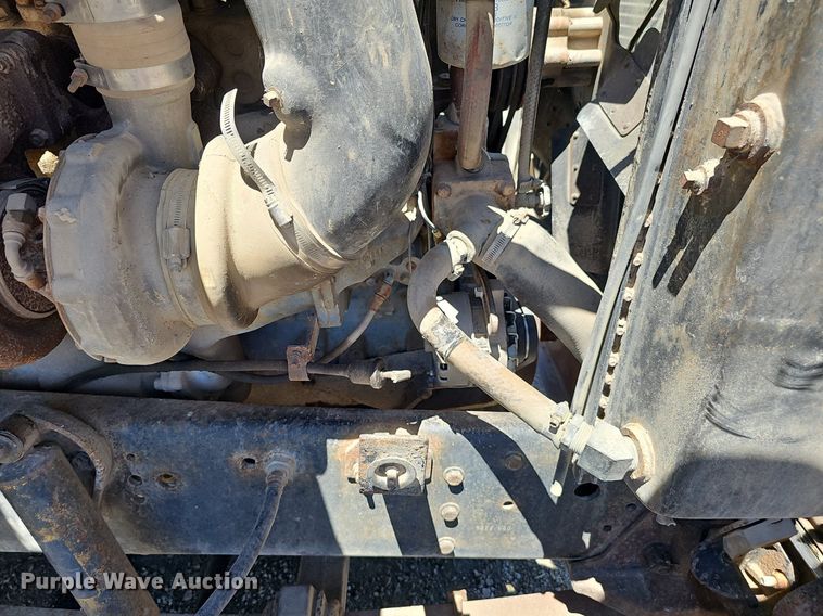 image for item DP6458 1989 Ford LT9000 flatbed truck