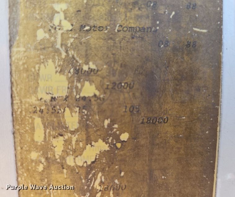 image for item DP6458 1989 Ford LT9000 flatbed truck