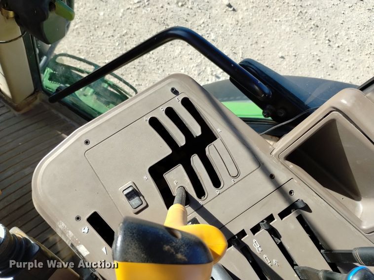 image for item DQ6121 2014 John Deere 6150M MFWD tractor