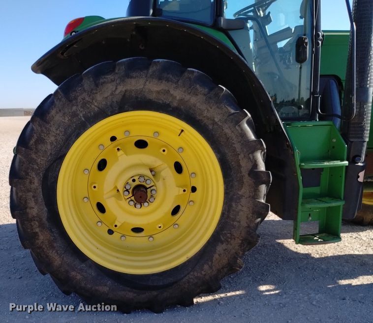 image for item DQ6121 2014 John Deere 6150M MFWD tractor