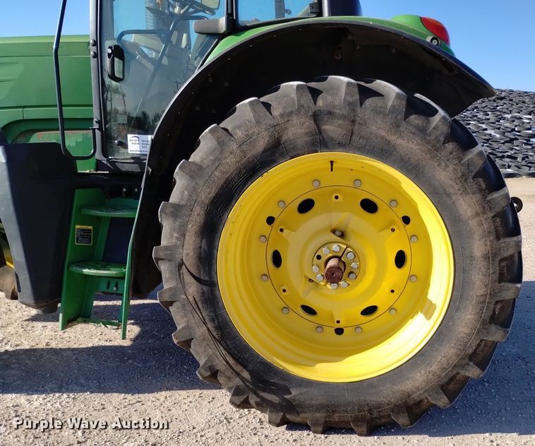 image for item DQ6121 2014 John Deere 6150M MFWD tractor