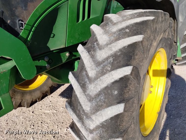 image for item DQ6121 2014 John Deere 6150M MFWD tractor