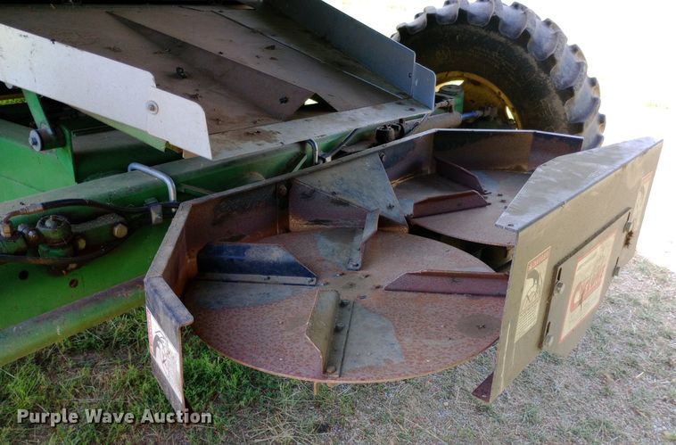 image for item DQ7138 1990 John Deere 9600 combine