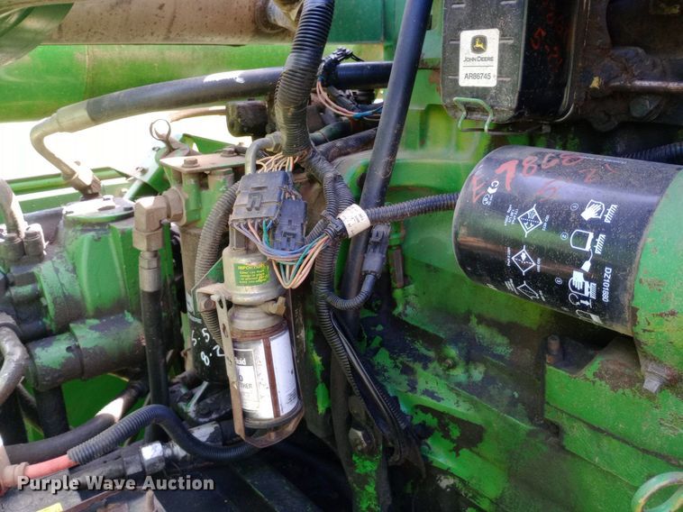 image for item DQ7138 1990 John Deere 9600 combine