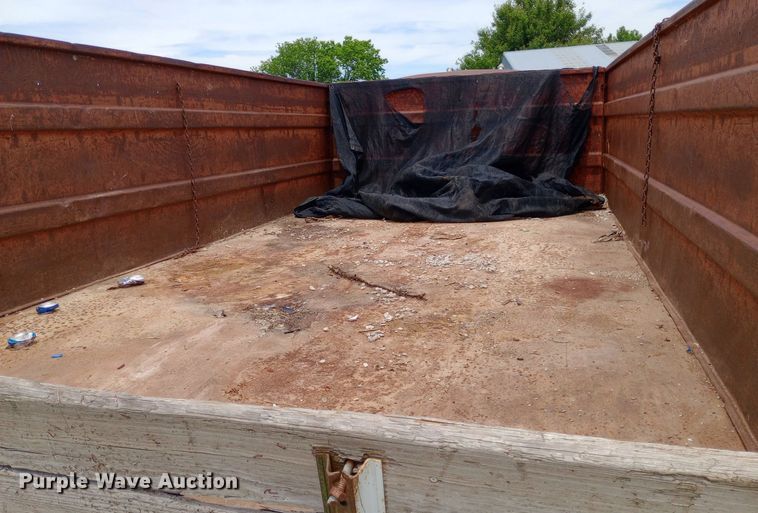 image for item DQ7144 1971 International  1600 grain truck