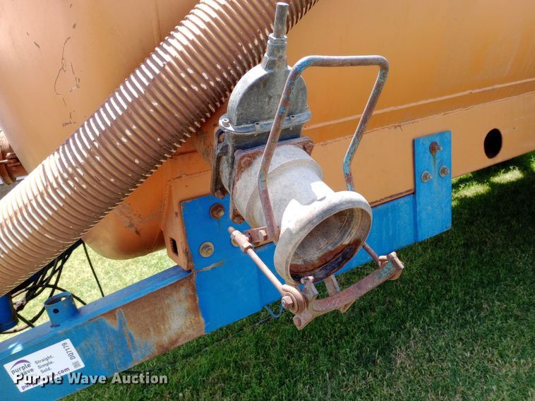 image for item DQ7179 Liquid manure applicator