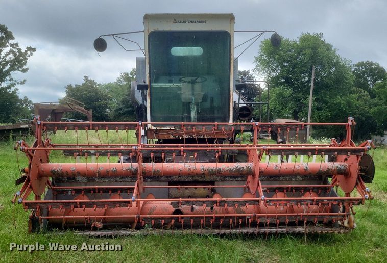 image for item DR4818 Allis-Chalmers Cleaner K combine