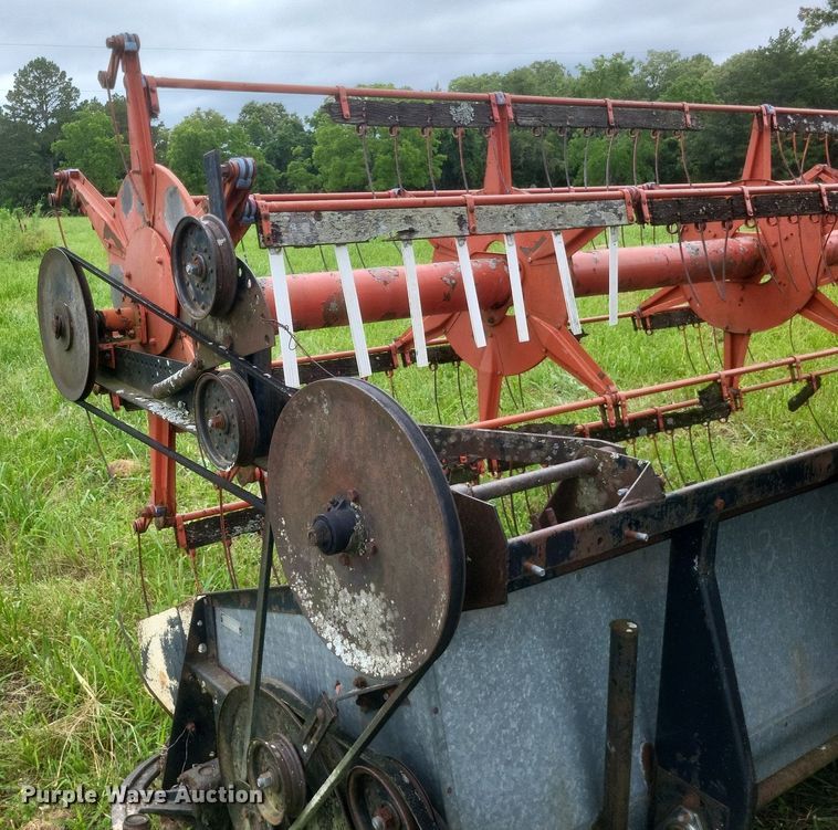 image for item DR4818 Allis-Chalmers Cleaner K combine