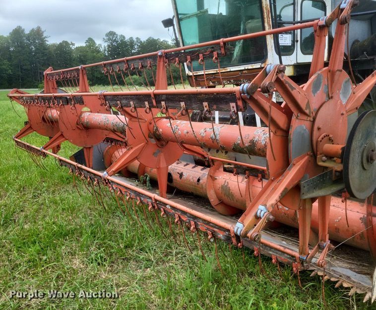 image for item DR4818 Allis-Chalmers Cleaner K combine