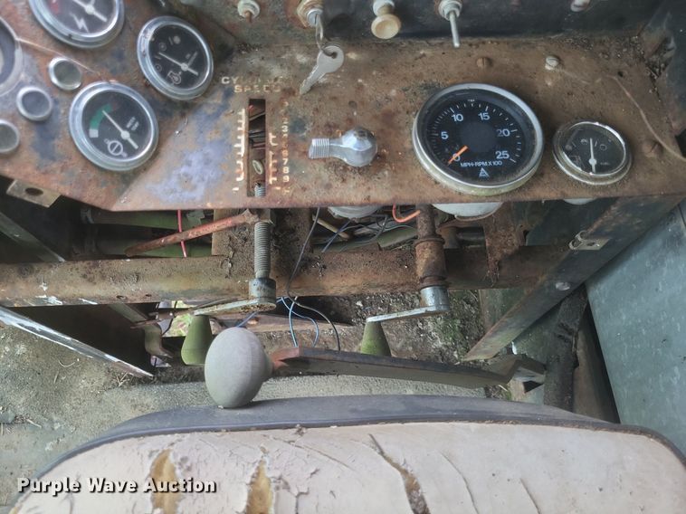 image for item DR4818 Allis-Chalmers Cleaner K combine