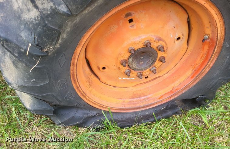 image for item DR4818 Allis-Chalmers Cleaner K combine