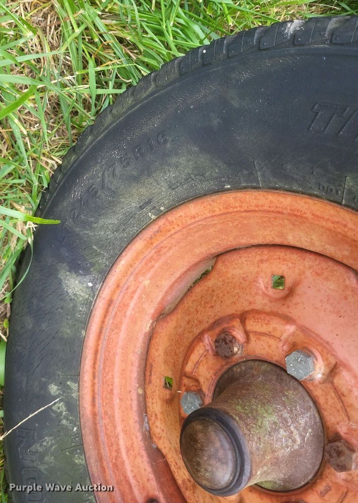 image for item DR4818 Allis-Chalmers Cleaner K combine