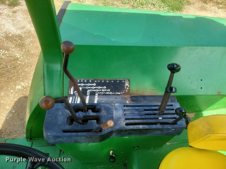 image for item DR4833 1974 John Deere  4230 tractor