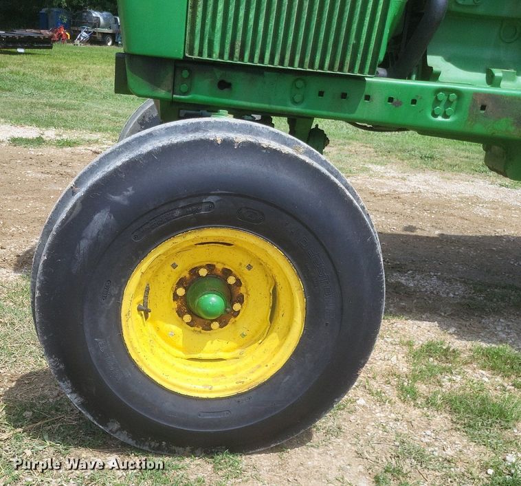 image for item DR4833 1974 John Deere  4230 tractor